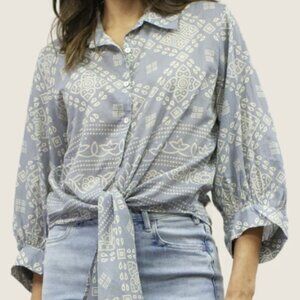 Love Kyla Romy Tie Front Cotton Print Blouse Size S Gray NWT